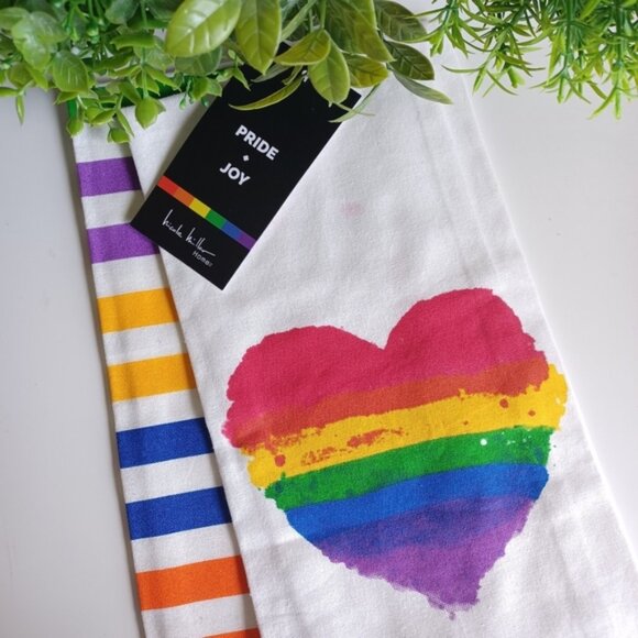 Nicole Miller Home Collection “LOVE” Kitchen Towels | Set of 2 | 100% Cotton - Picture 1 of 6